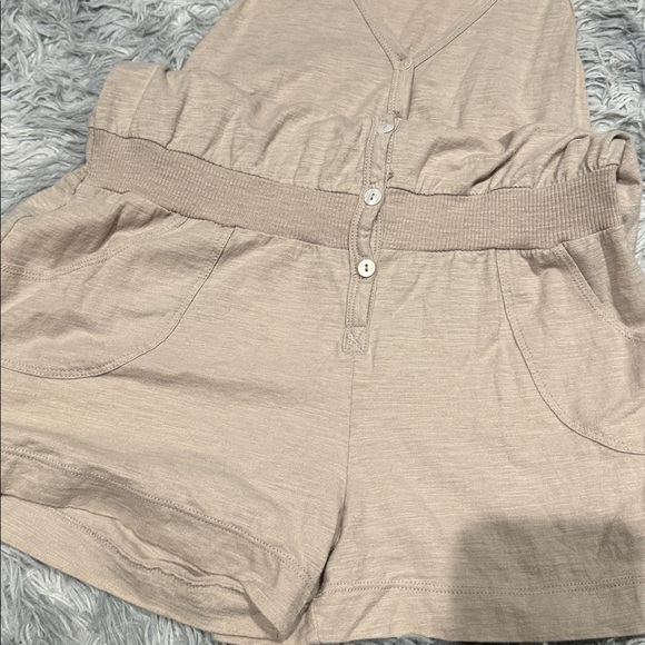 Button down romper - Picture 4 of 5